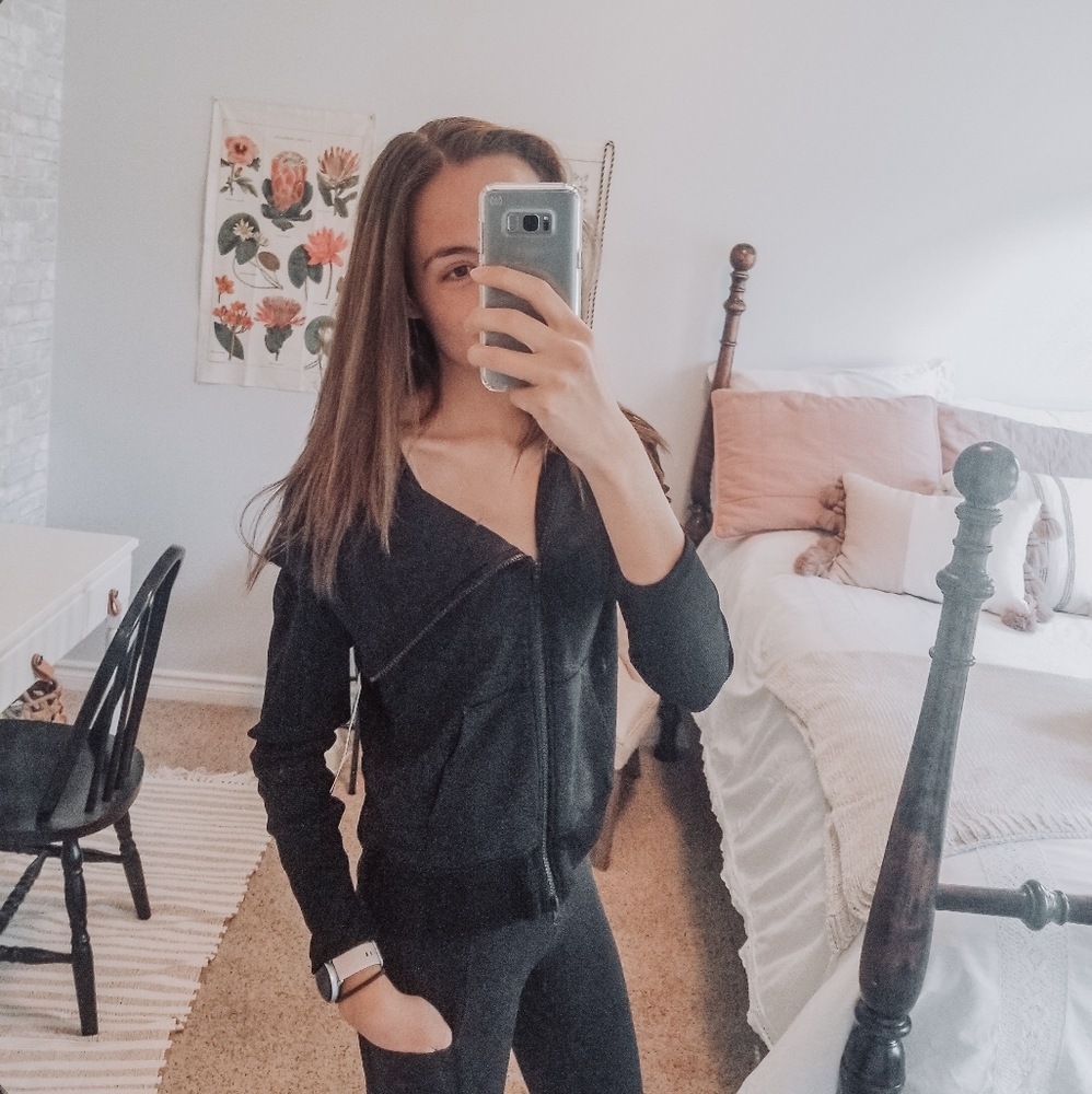 *NEW* Athleta Asymmetrical Zip Crop Malabar Hoodie